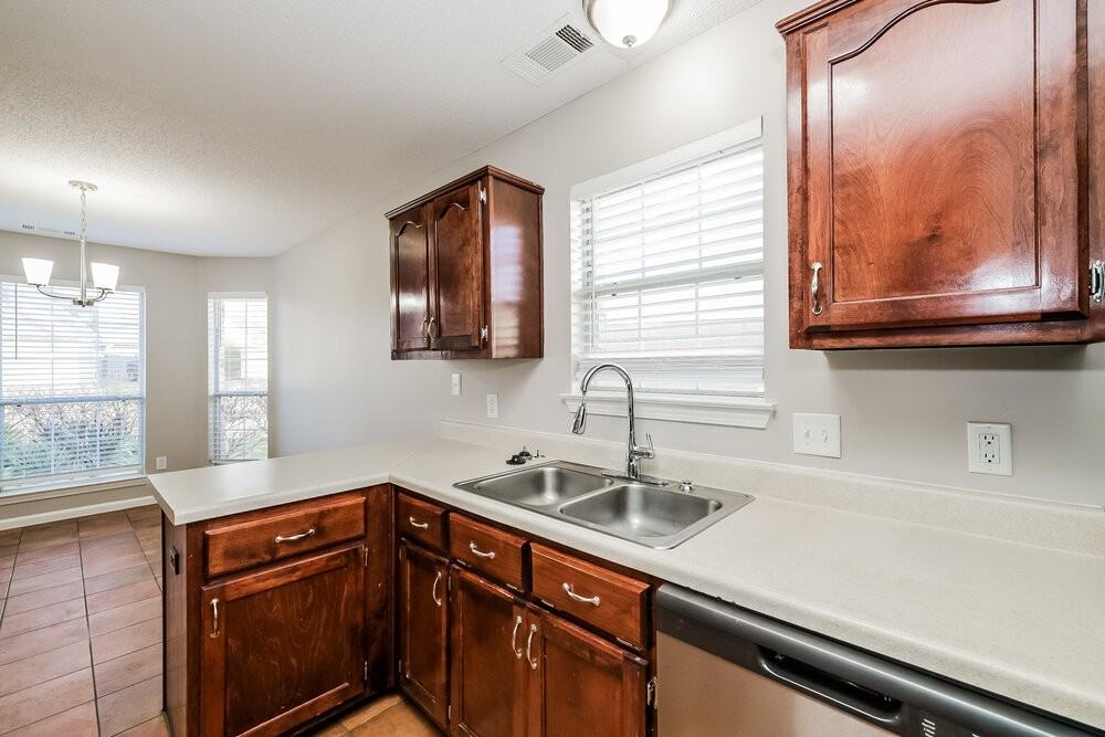 1044 Cross Wood Ln #A1 - Photo 6 of 16