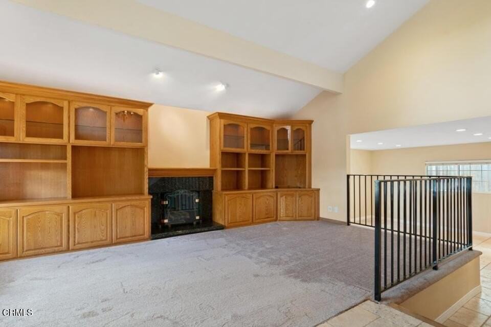 447 Santa Barbara Cir - Photo 2 of 21