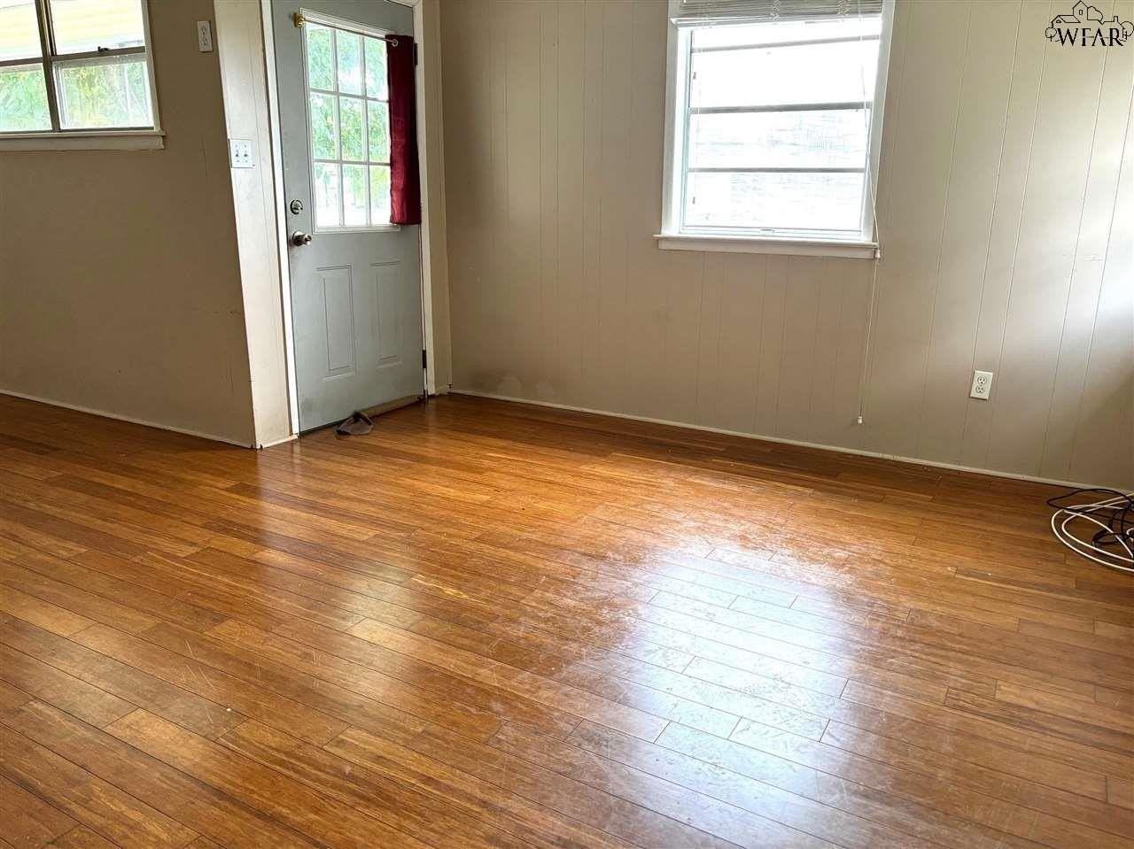 4009 Boren Ave - Photo 3 of 12
