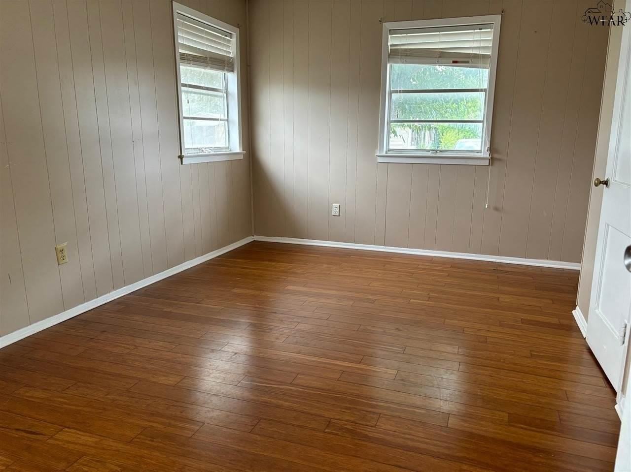 4009 Boren Ave - Photo 7 of 12