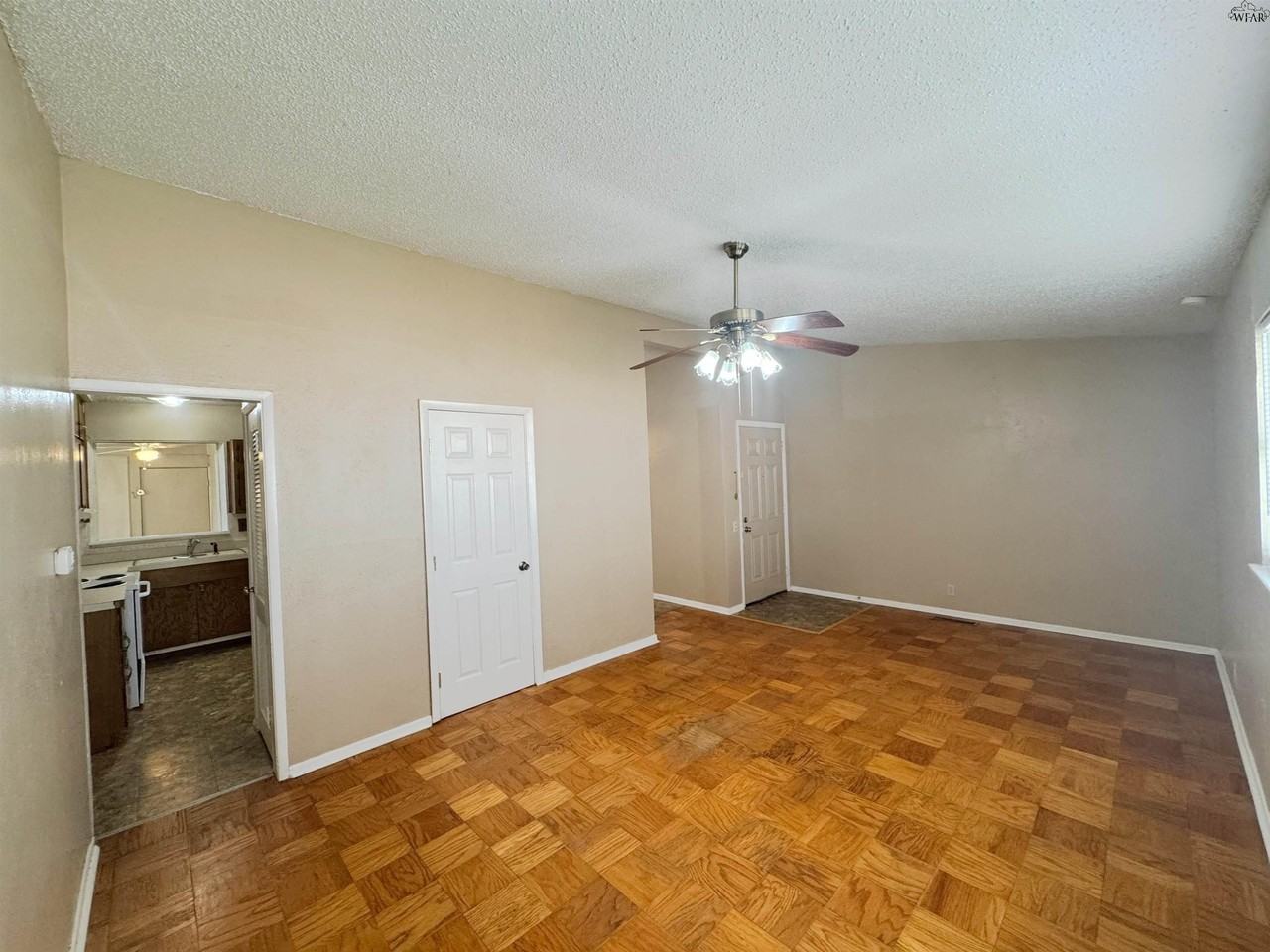 1311 Christine Rd - Photo 3 of 16