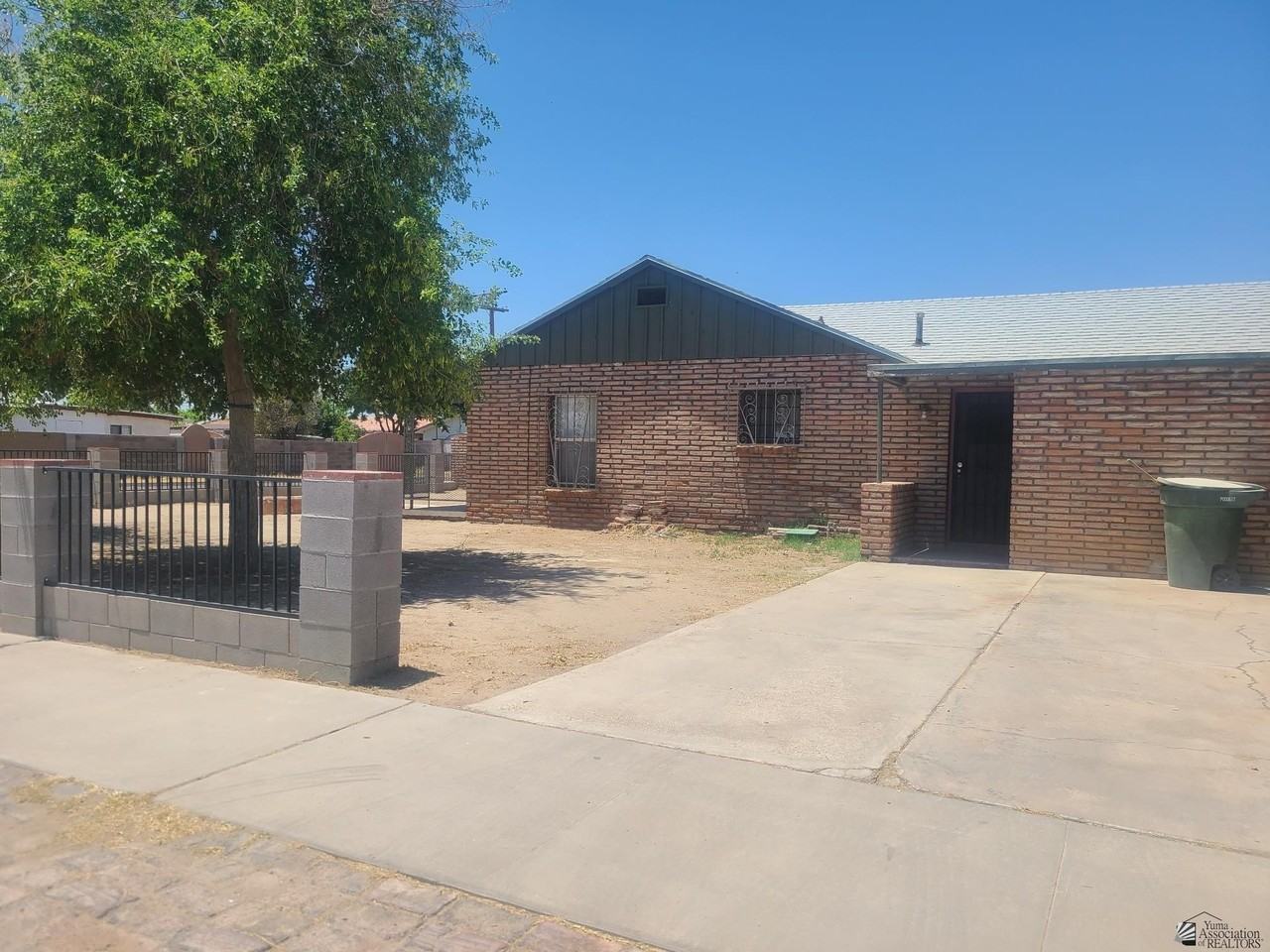 600 W 20th Pl - Photo 2 of 18