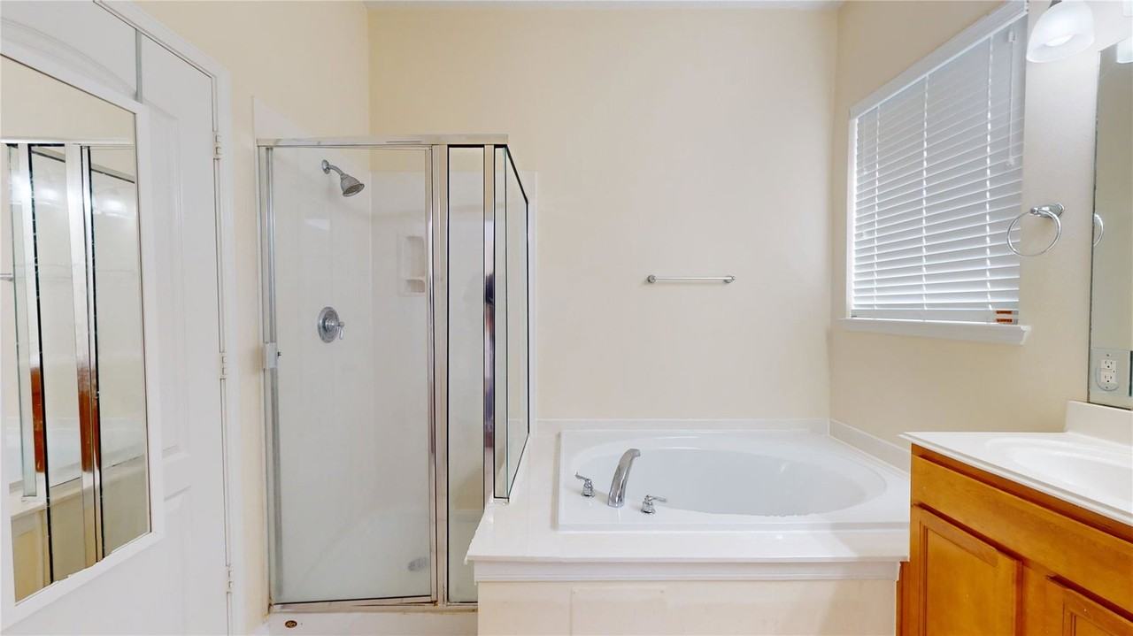 E Auden Cir - Photo 4 of 8