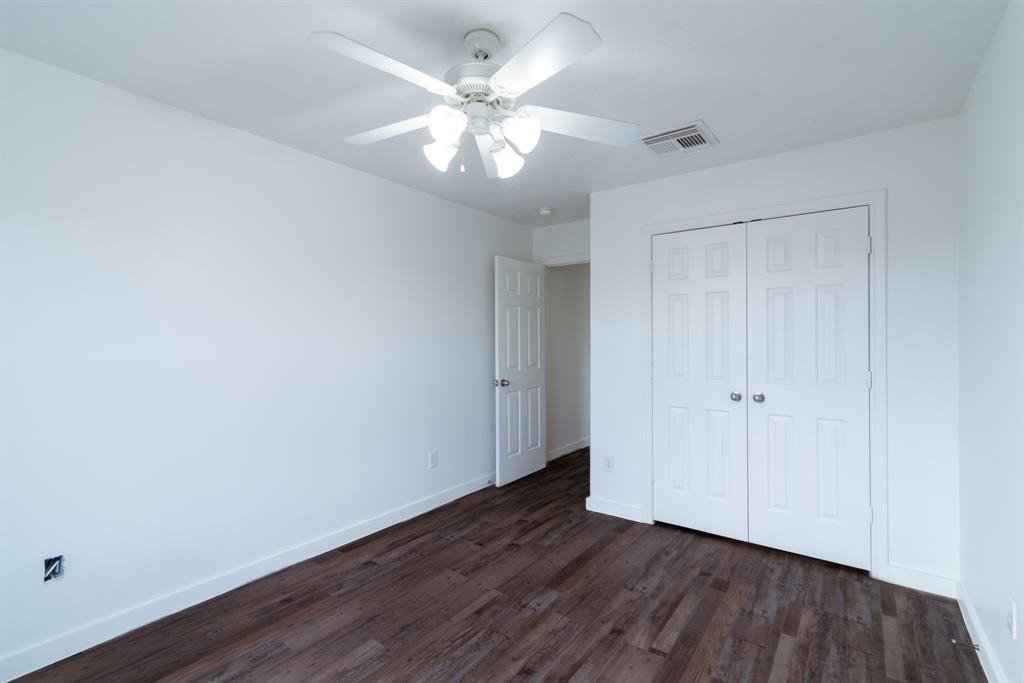 Troy Dr - Photo 5 of 8