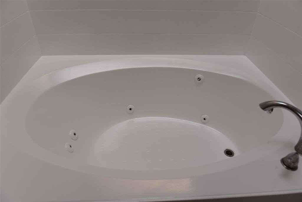Glenmeadow Dr - Photo 5 of 8