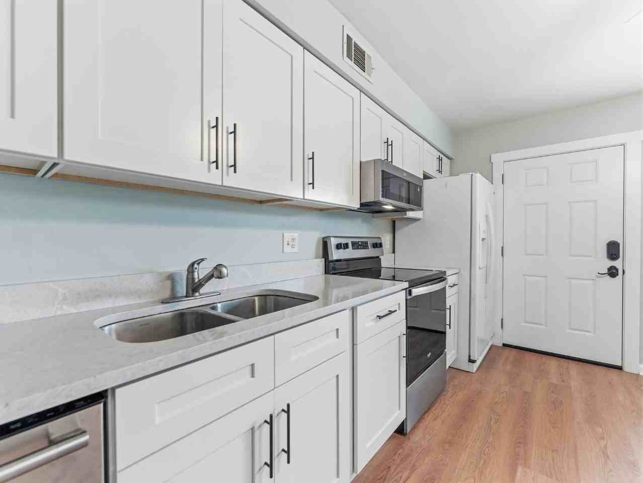 4233 La Sorrento Ct - Photo 7 of 22