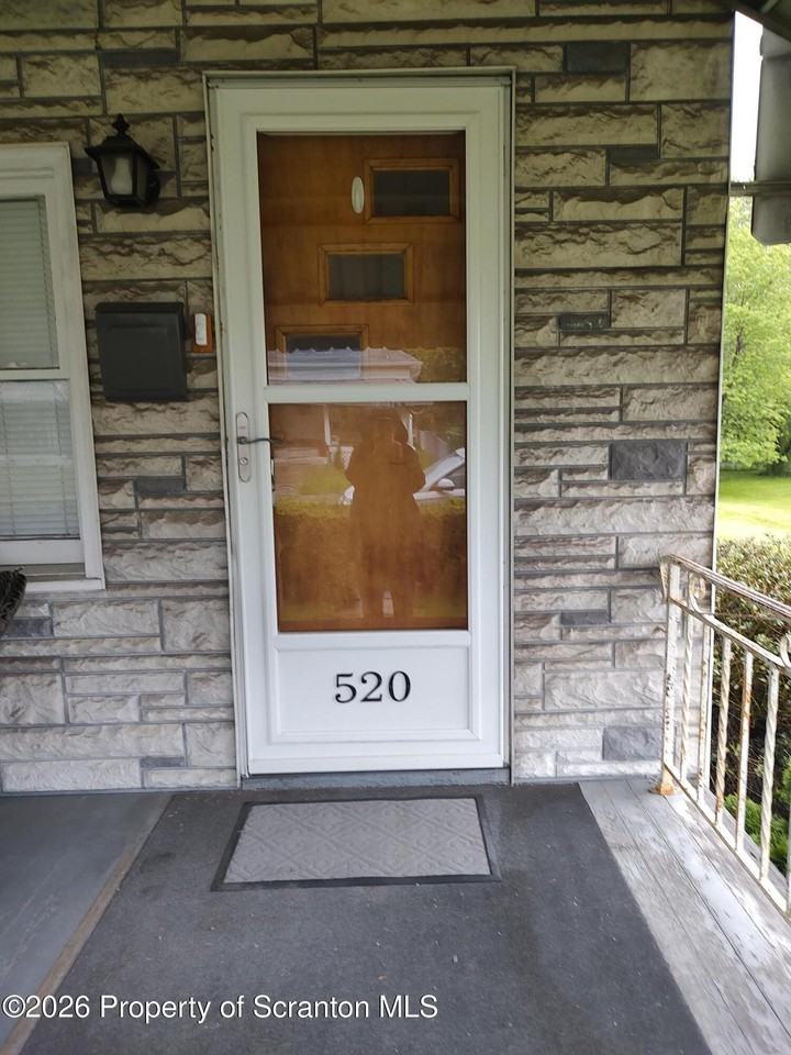 520 Morgan St - Photo 2 of 13