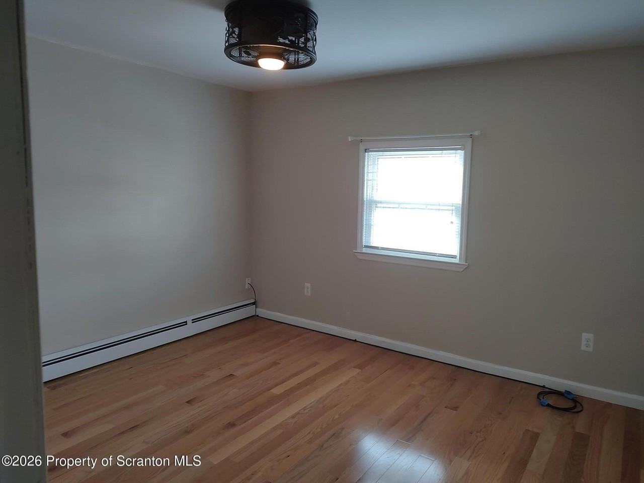 520 Morgan St - Photo 6 of 13