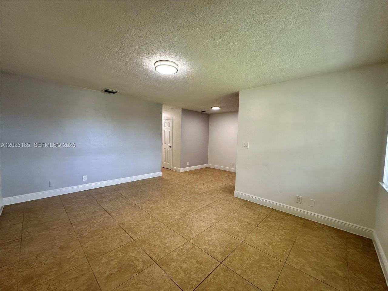 2900 Ne 17th Ave #204 - Photo 3 of 28
