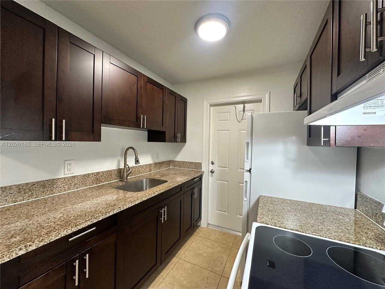 2900 Ne 17th Ave #204 - Photo 6 of 28