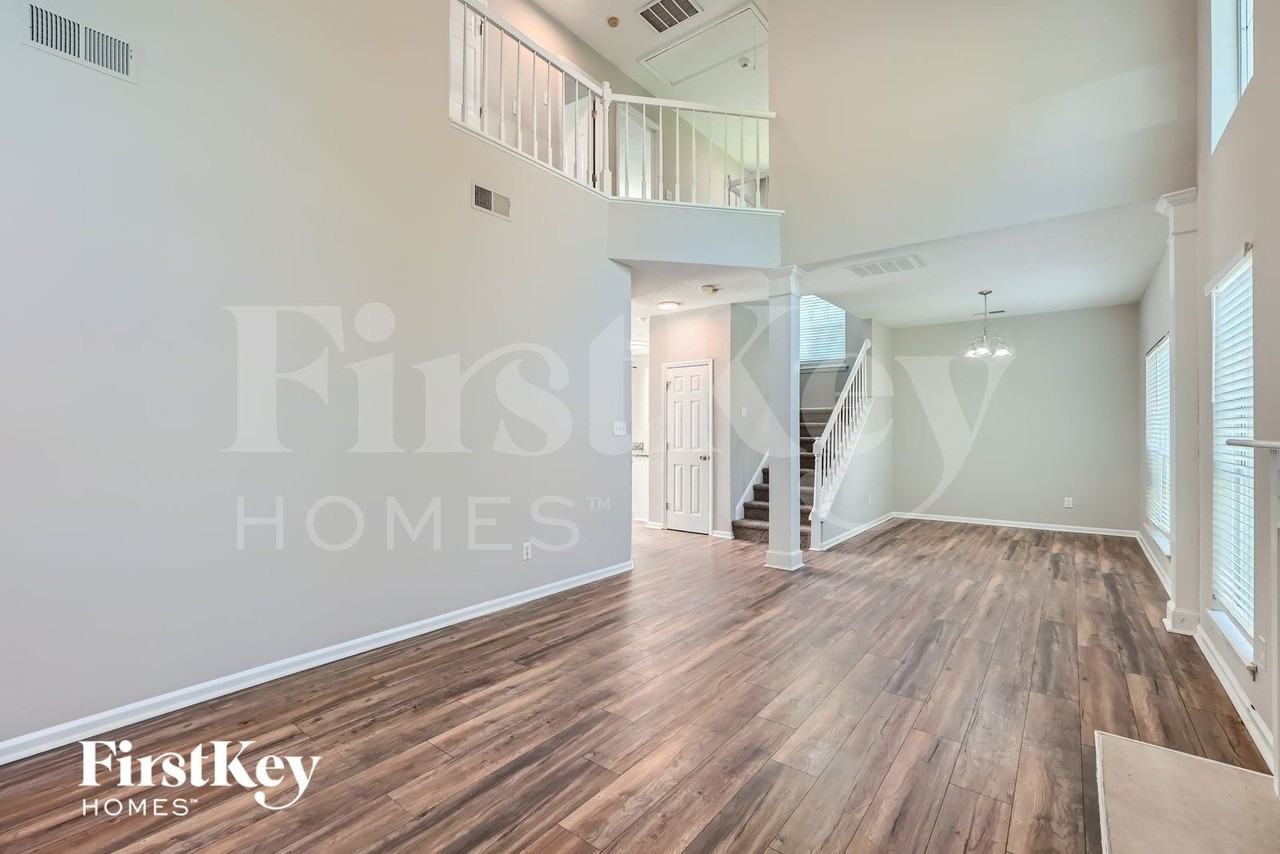 9838 Stephen Thompson Ln - Photo 6 of 28