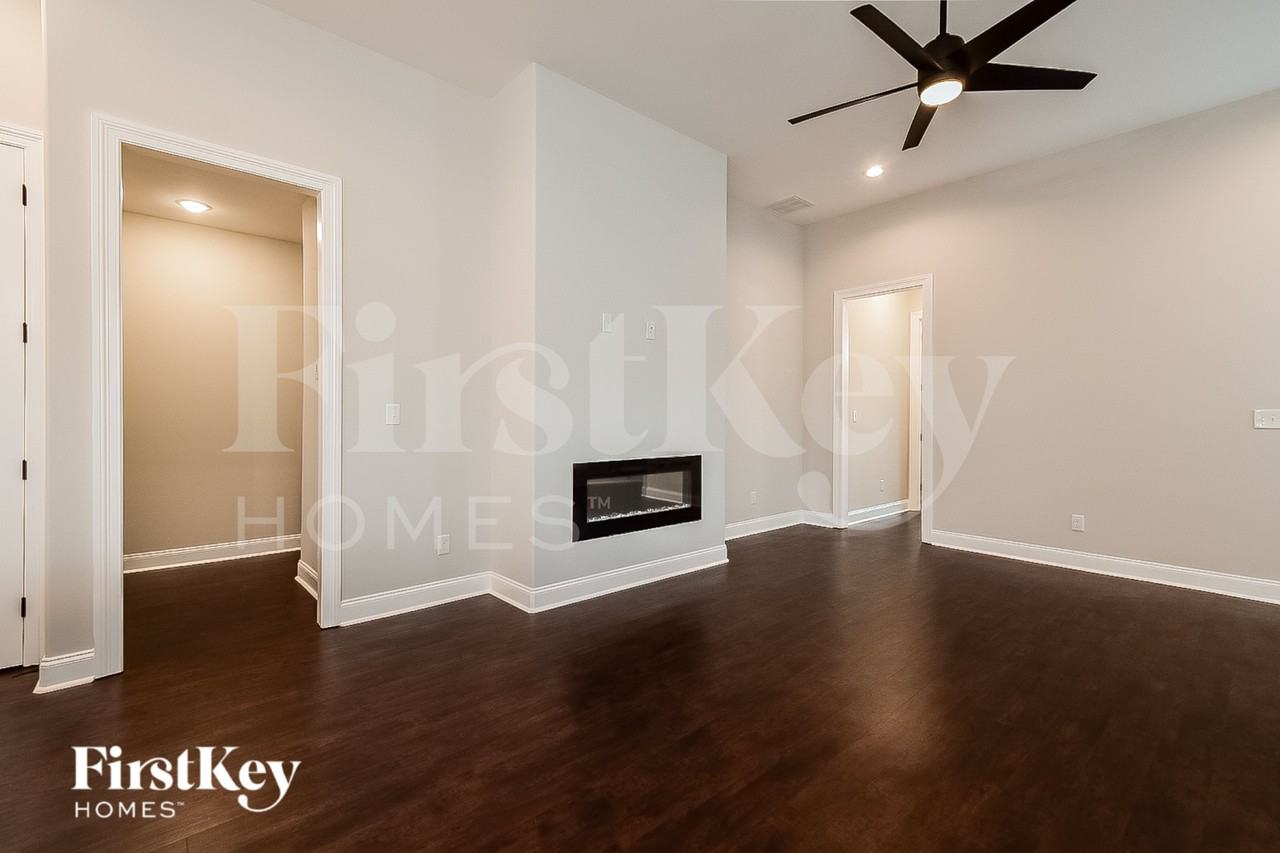 7432 Appling Rain Dr - Photo 3 of 15