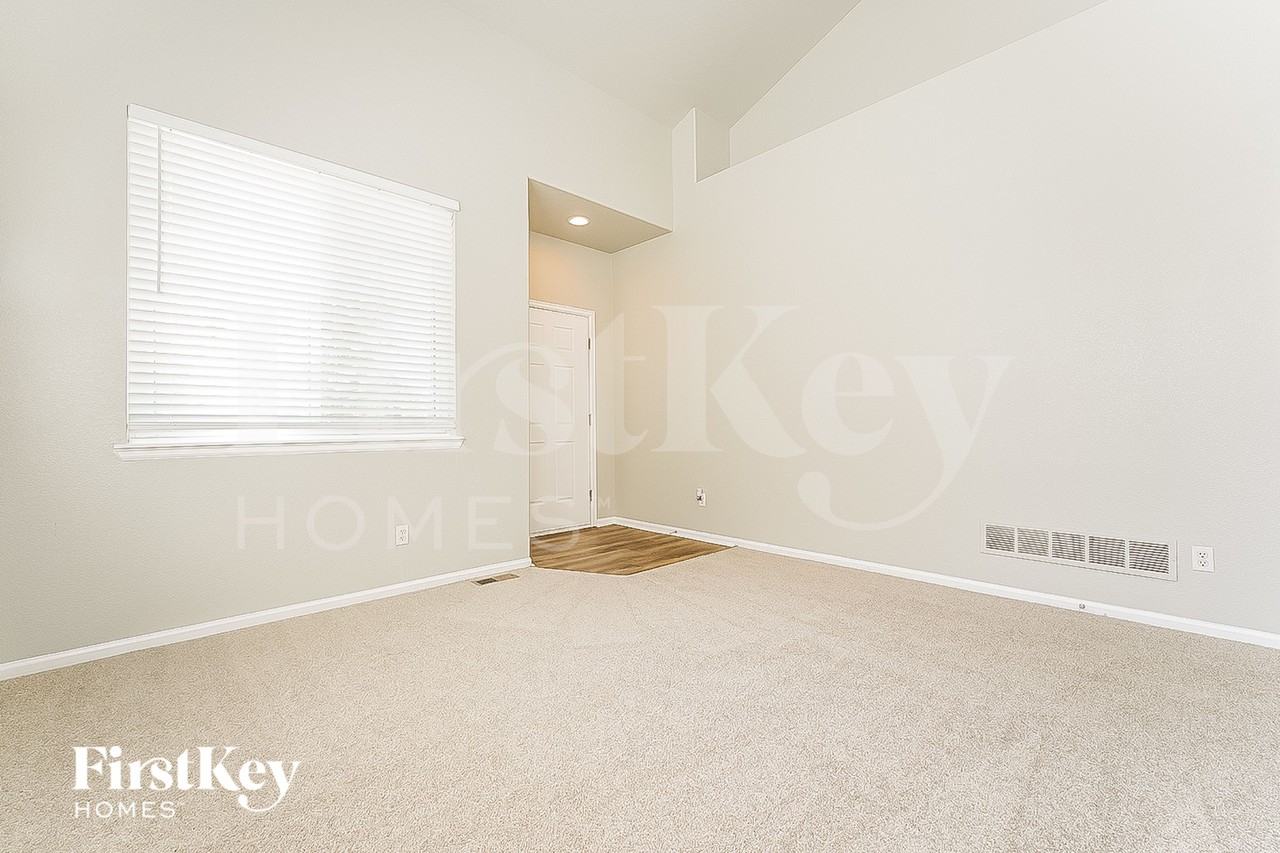 16463 E 98th Way - Photo 4 of 15