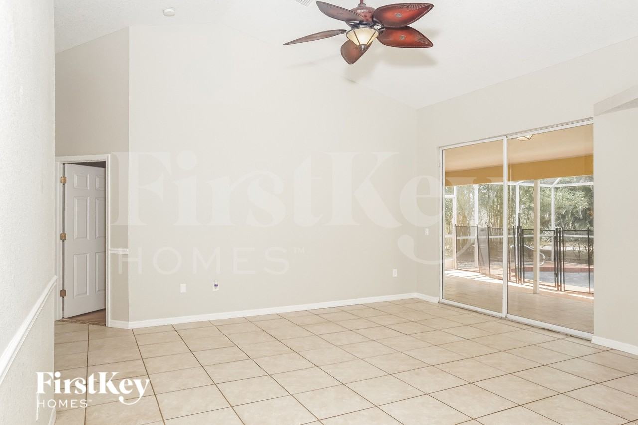 5065 Hansard Ave - Photo 3 of 20
