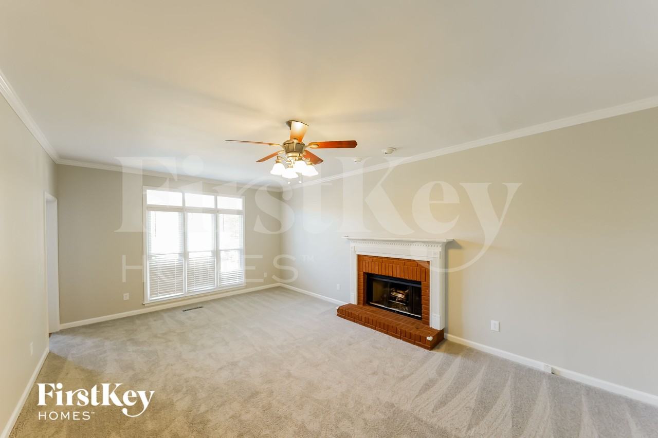 135 Grande View Ln - Photo 4 of 15