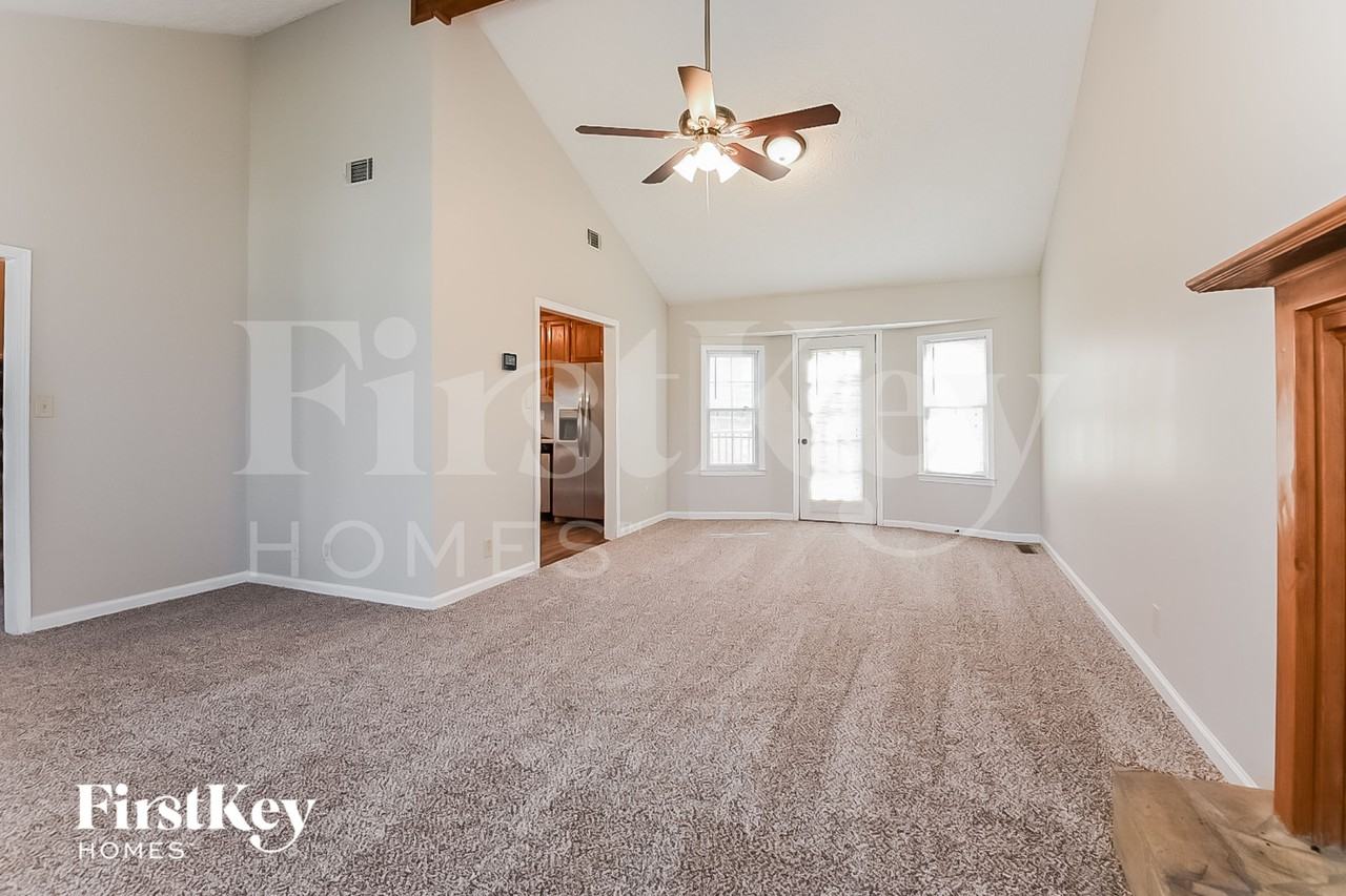 5029 Shelley Ct - Photo 6 of 16