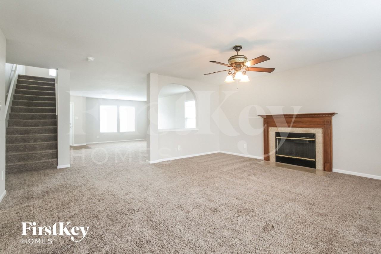 8419 Burket Way - Photo 4 of 15