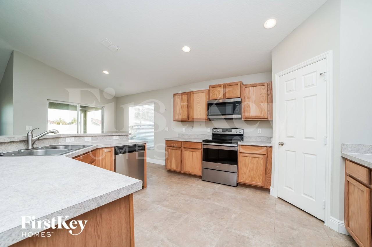 2630 Sunningdale Dr - Photo 6 of 17