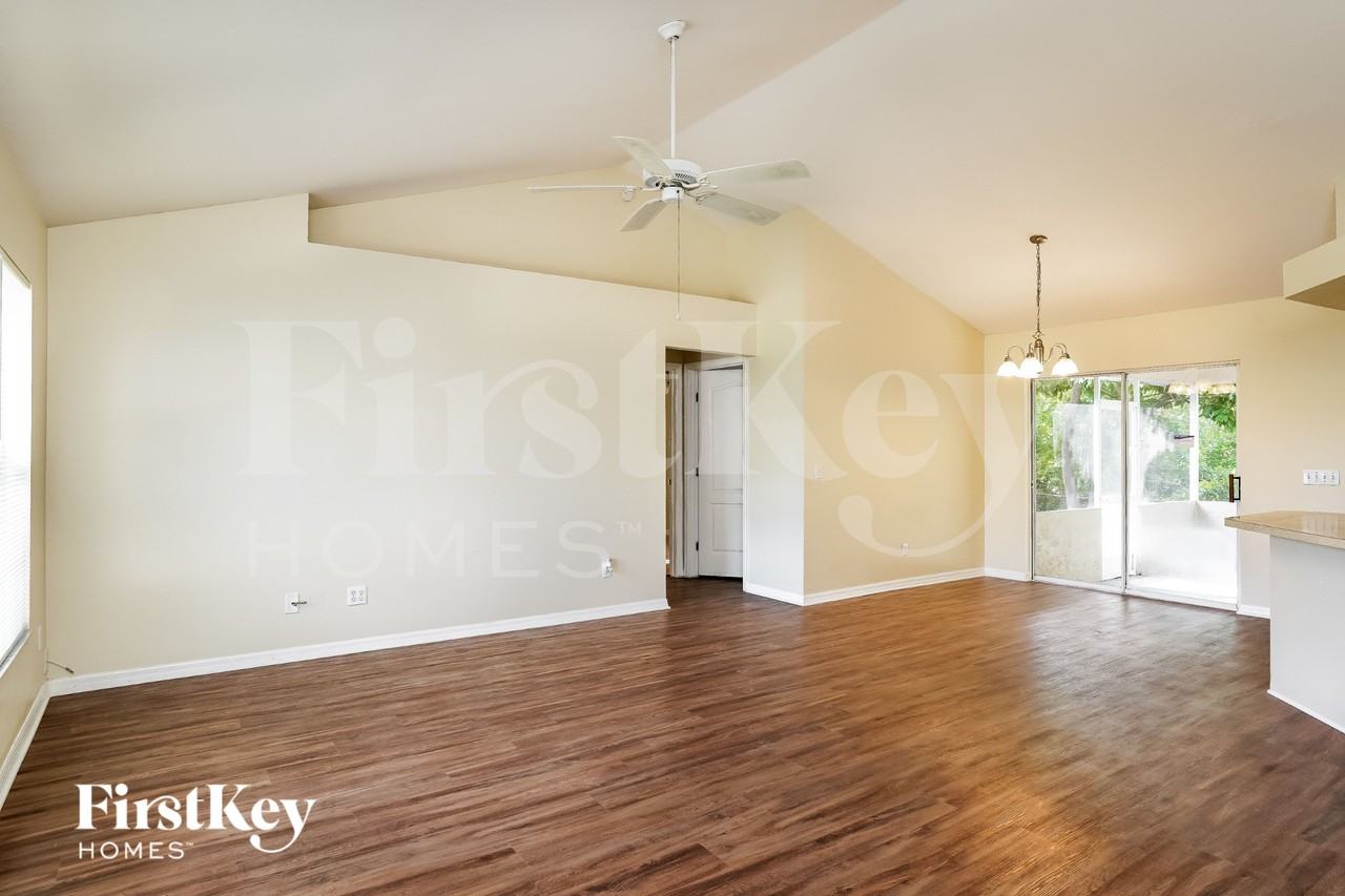 9096 Frank Rd - Photo 2 of 16