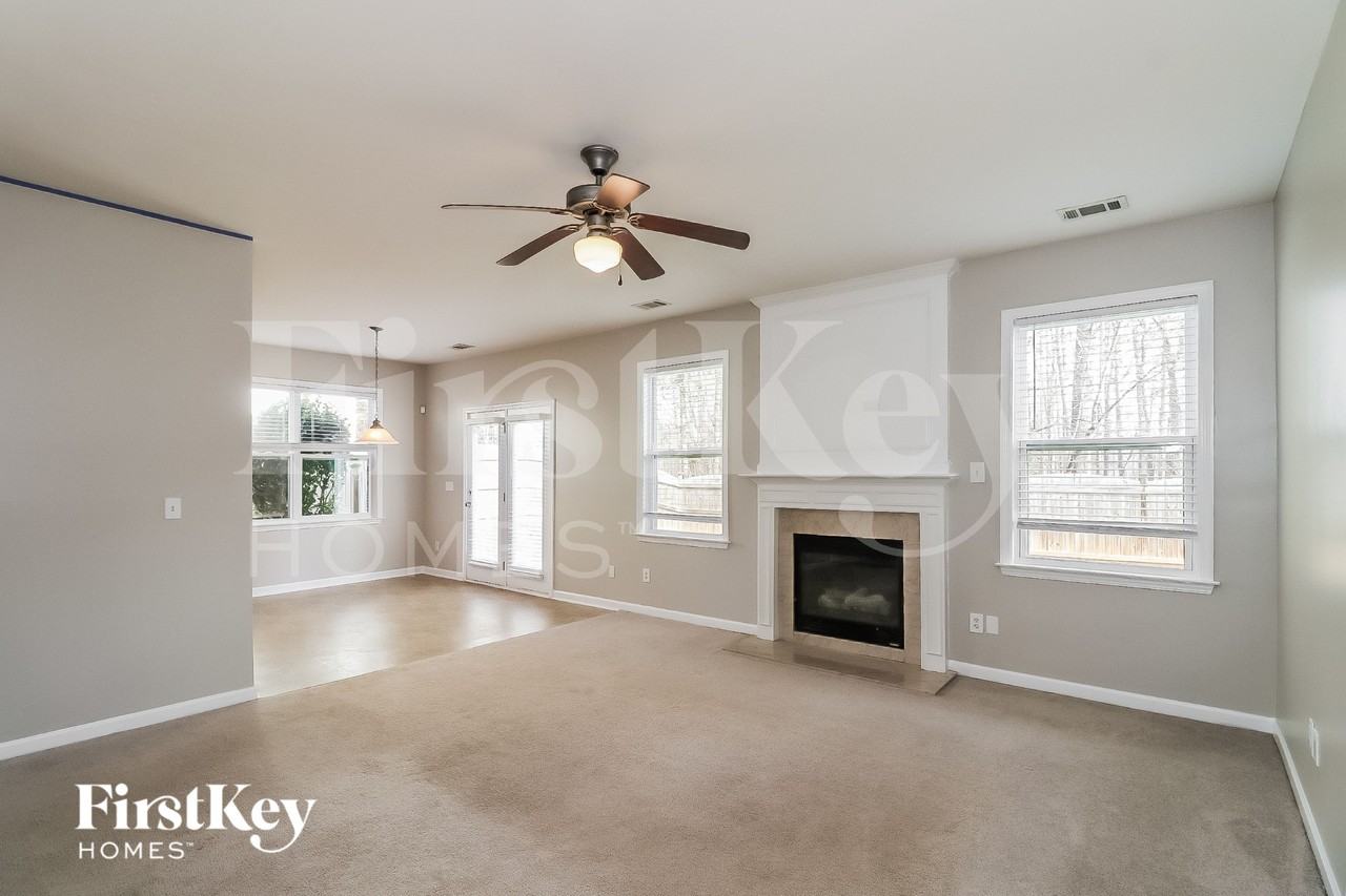 6483 Stonelake Pl Sw - Photo 2 of 15