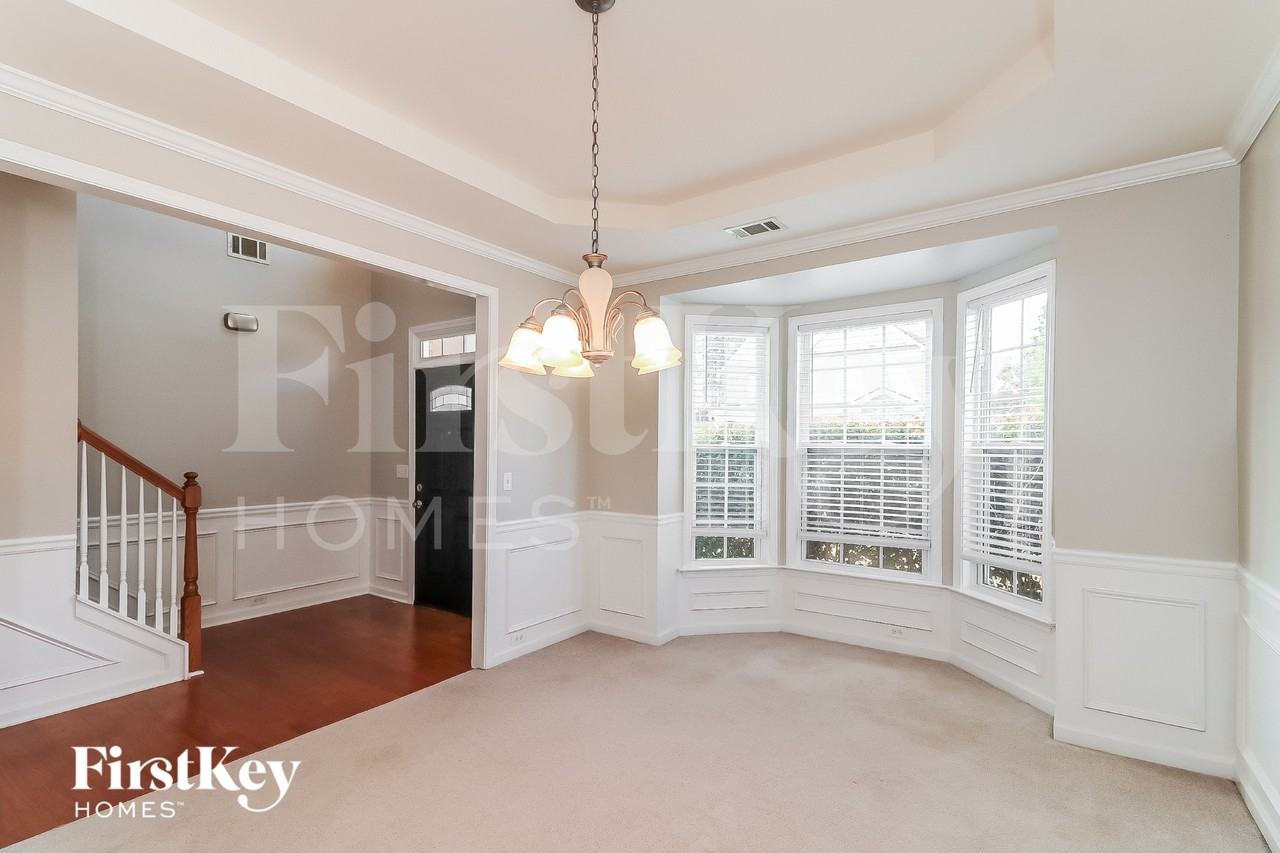 6483 Stonelake Pl Sw - Photo 3 of 15