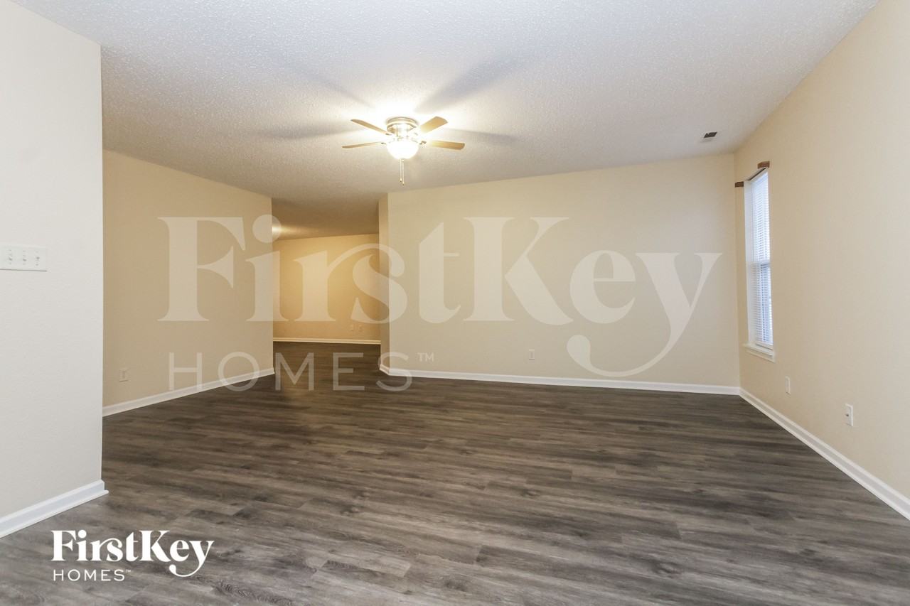 5805 Dollar Forge Dr - Photo 4 of 16