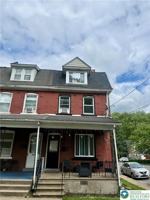featured image of 802 Elm St