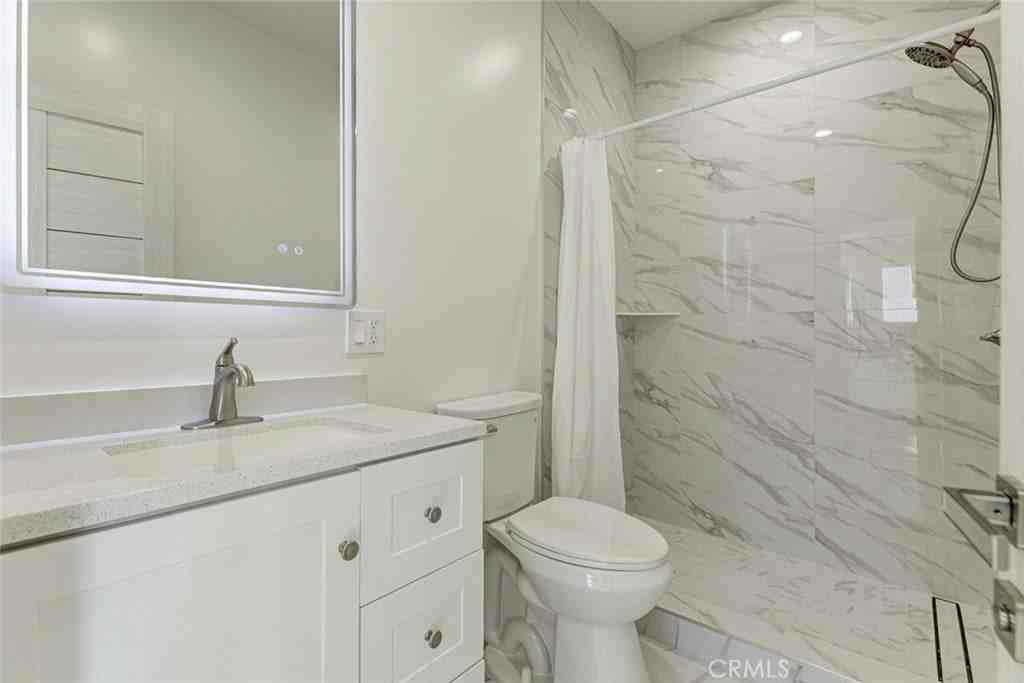 10920 Nassau Ave - Photo 6 of 7