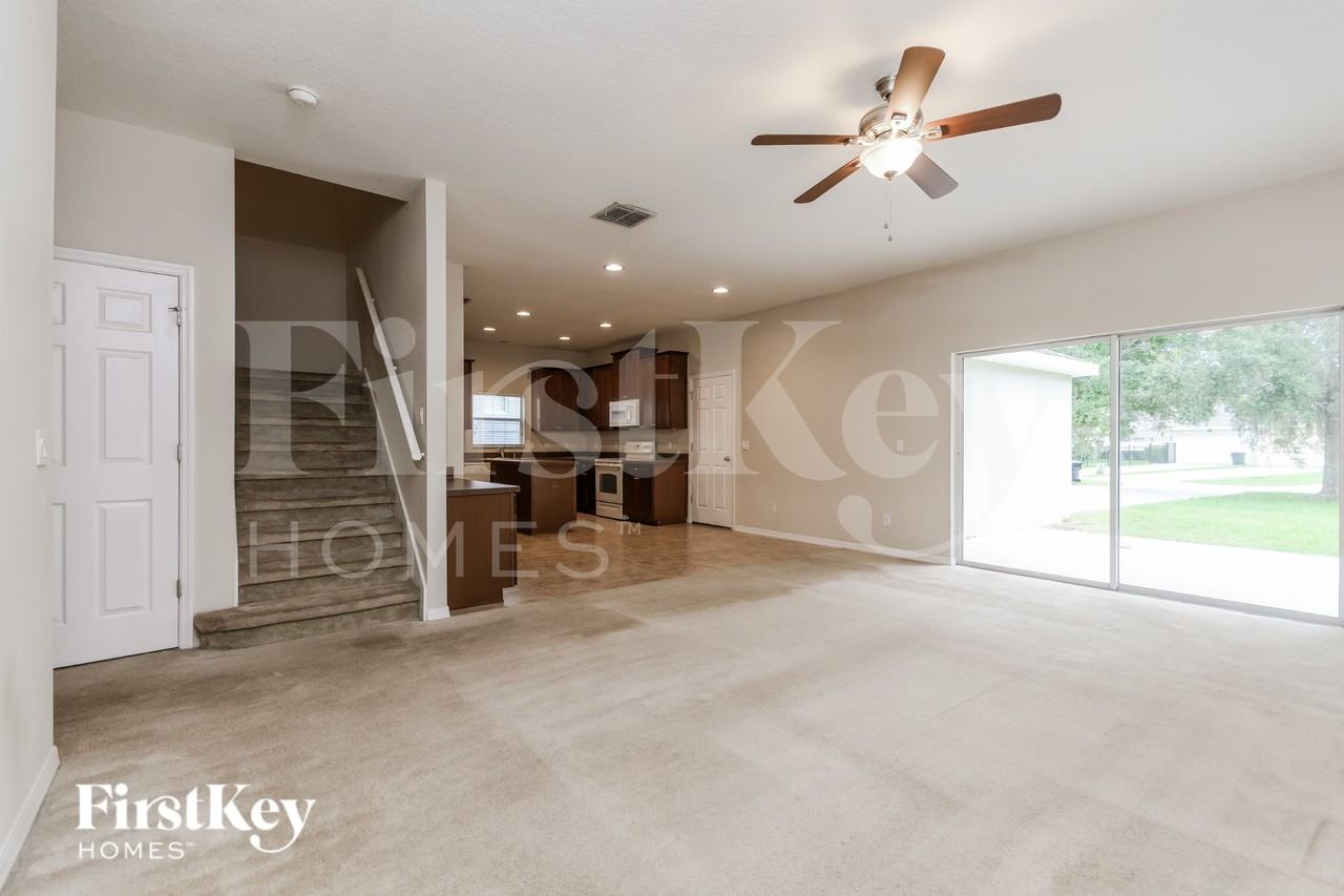 5457 Gemgold Ct - Photo 7 of 16