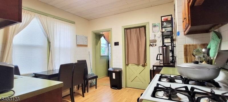 47 Passaic Ave - Photo 6 of 19