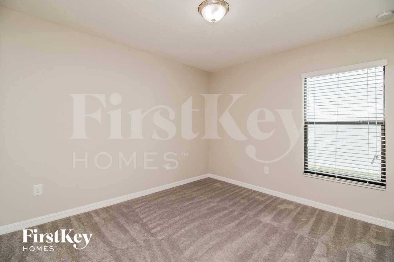 5048 Brickwood Rise Dr - Photo 5 of 17