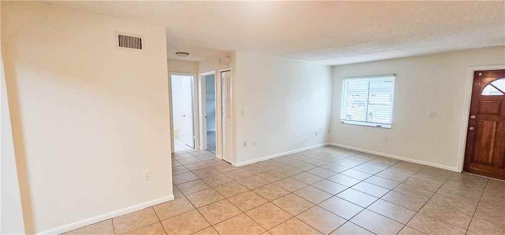 1527 41st Ave - Photo 5 of 14