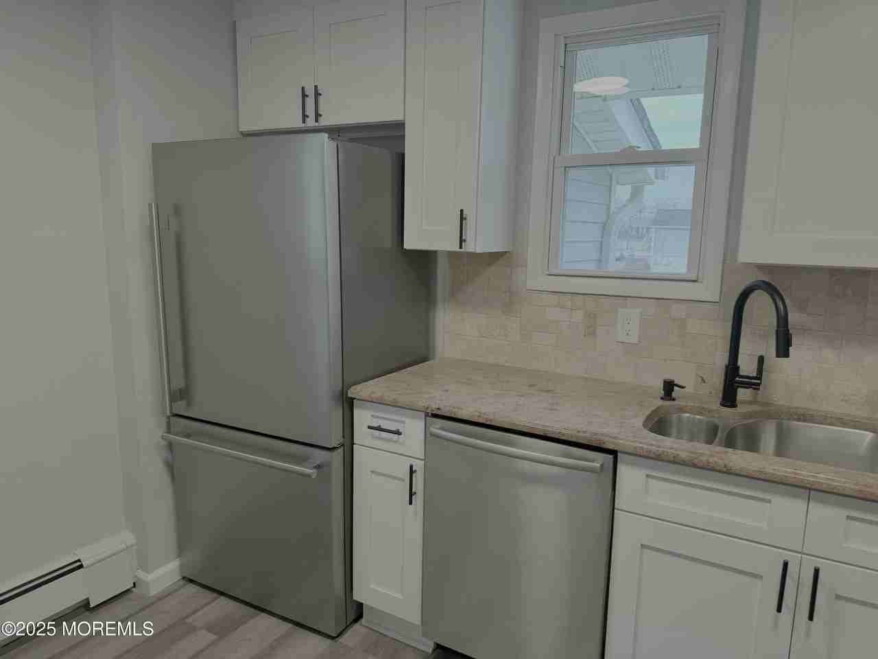 22 Bay Ave - Photo 2 of 15
