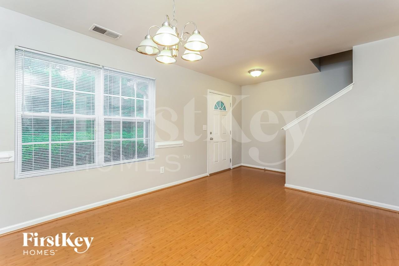 4460 Vernon Farms Blvd - Photo 5 of 16