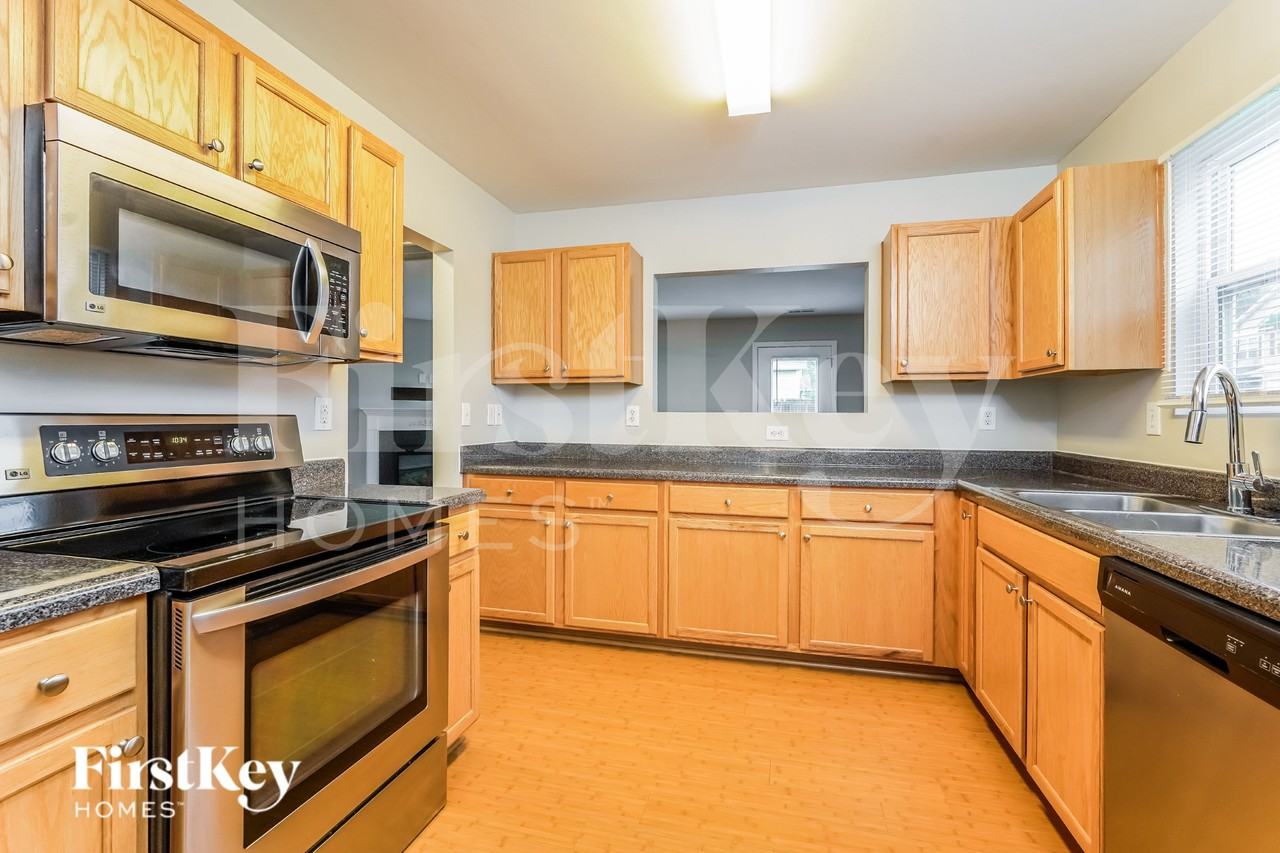 4460 Vernon Farms Blvd - Photo 6 of 16