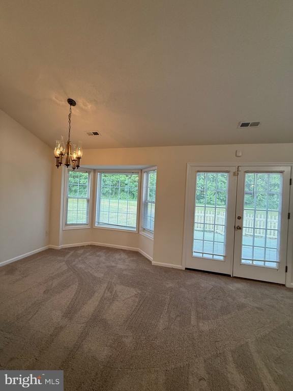 11707 Collinwood Ct - Photo 4 of 16