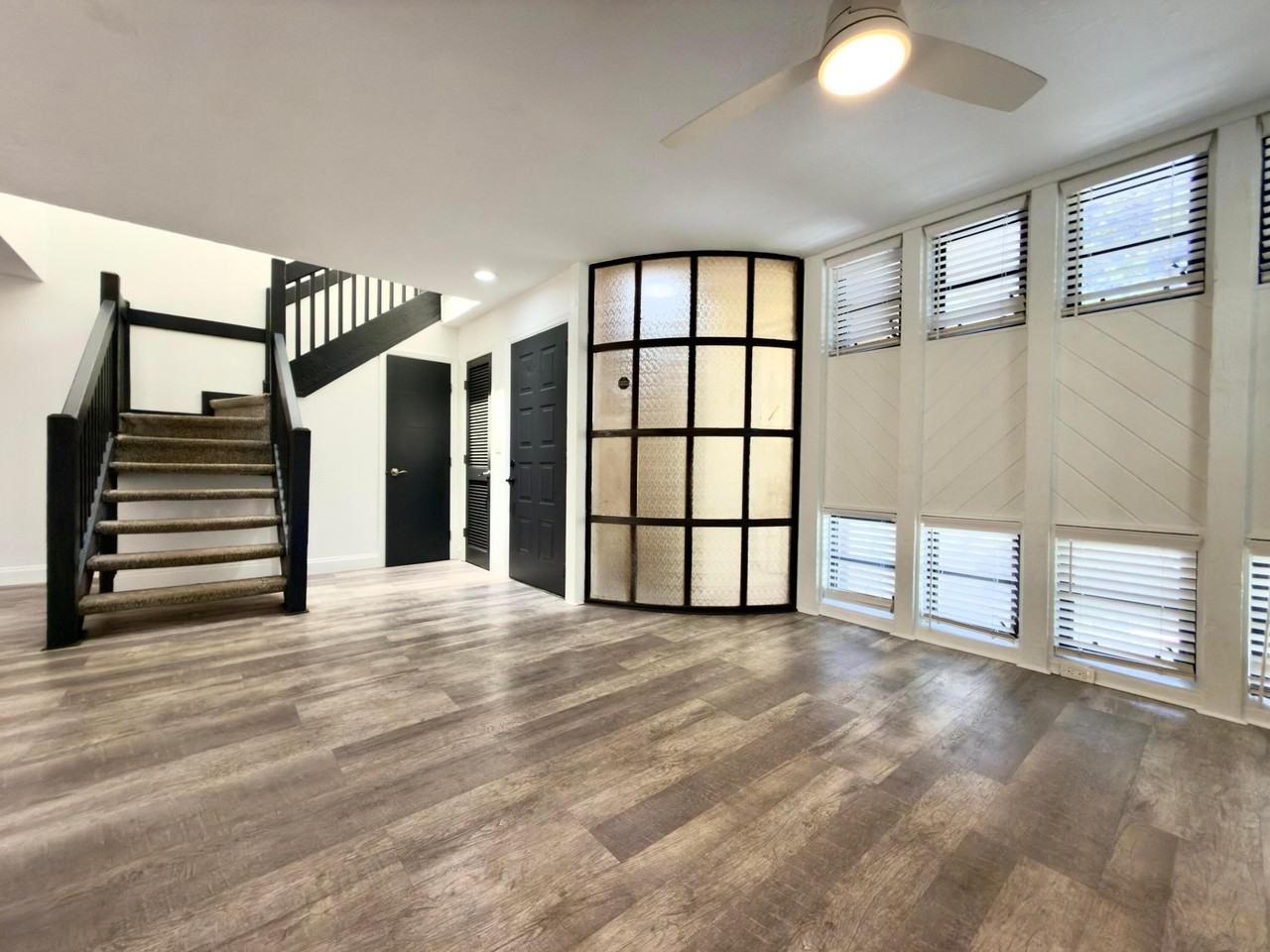 11698 Nw 20th Dr - Photo 4 of 39