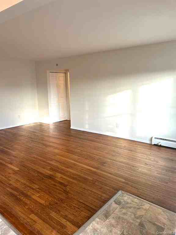 8 Colonial Rd - Photo 2 of 10