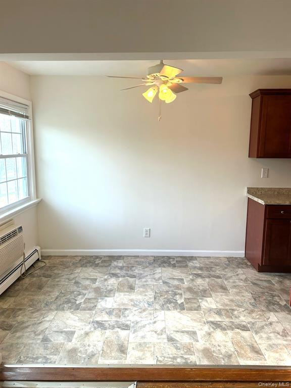8 Colonial Rd - Photo 5 of 10
