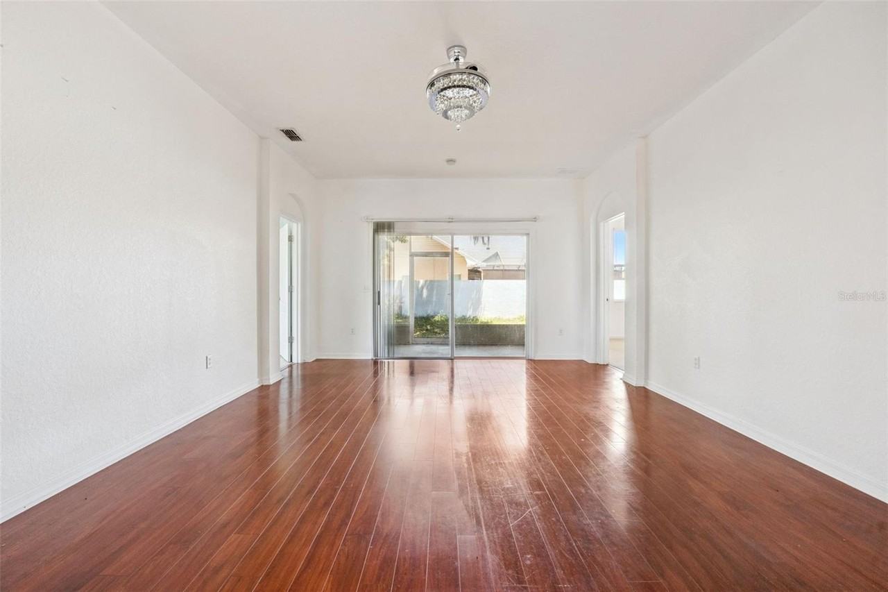7055 Heatherbrook Dr - Photo 6 of 40
