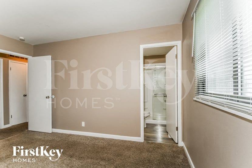 3574 Norberg Dr - Photo 7 of 15