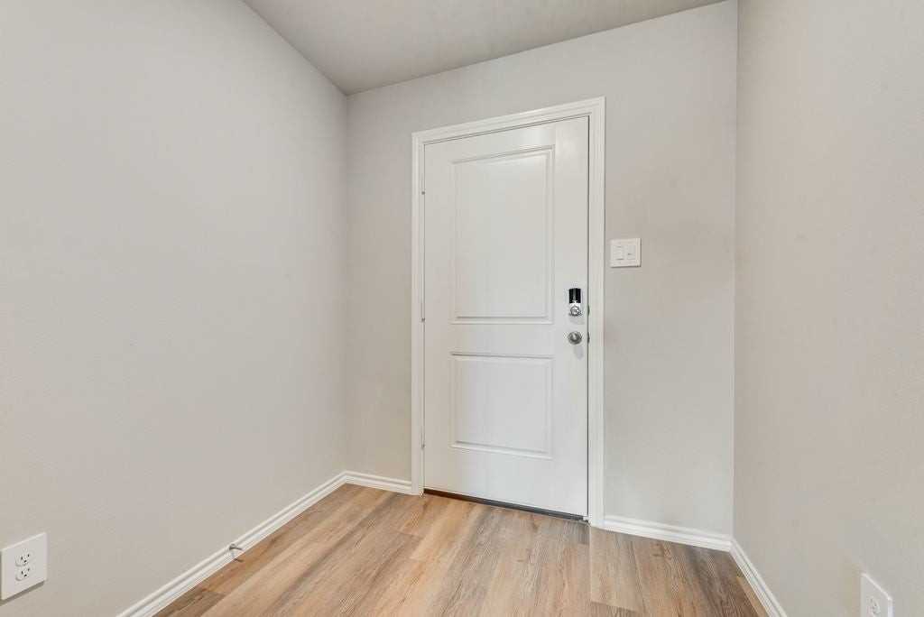 229 Cal Ford Dr - Photo 3 of 28