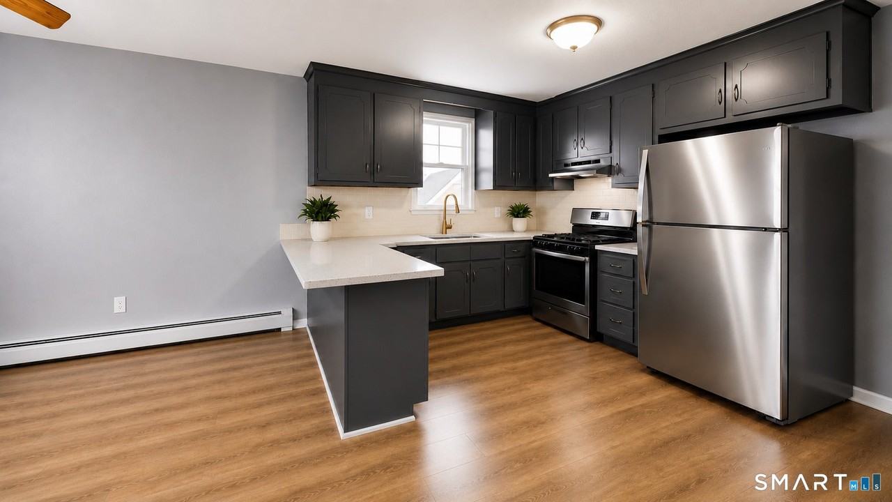24 Acorn St ## 25 - Photo 6 of 13