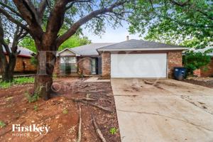 featured image of 3200 Creekwood Ln