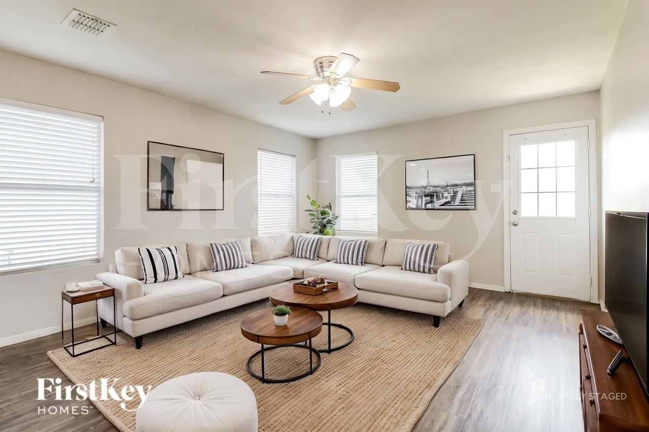 2015 Angel Way - Photo 4 of 19