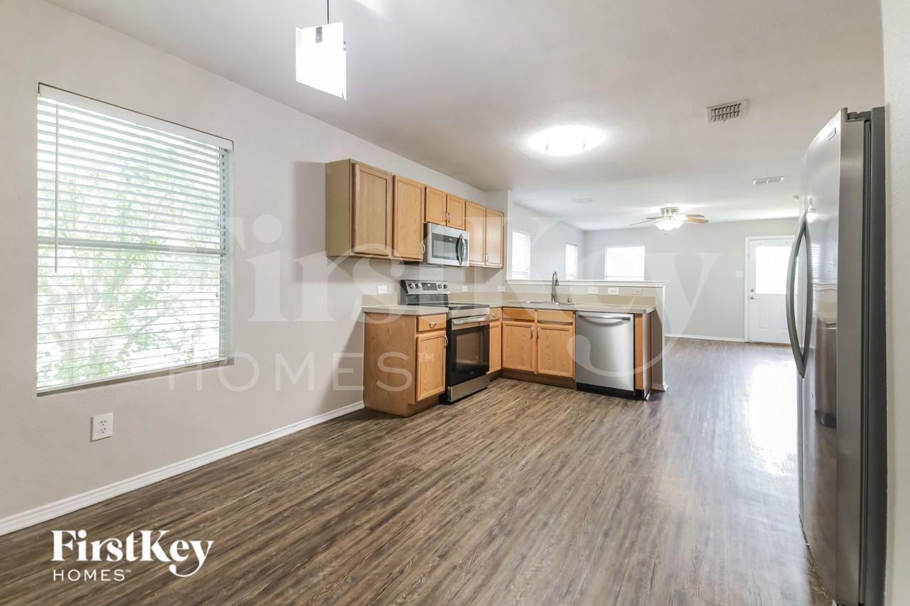 2015 Angel Way - Photo 7 of 19