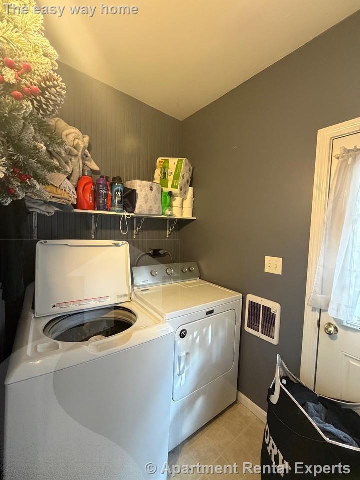 210 Powder House Blvd #BLVD - Photo 7 of 10