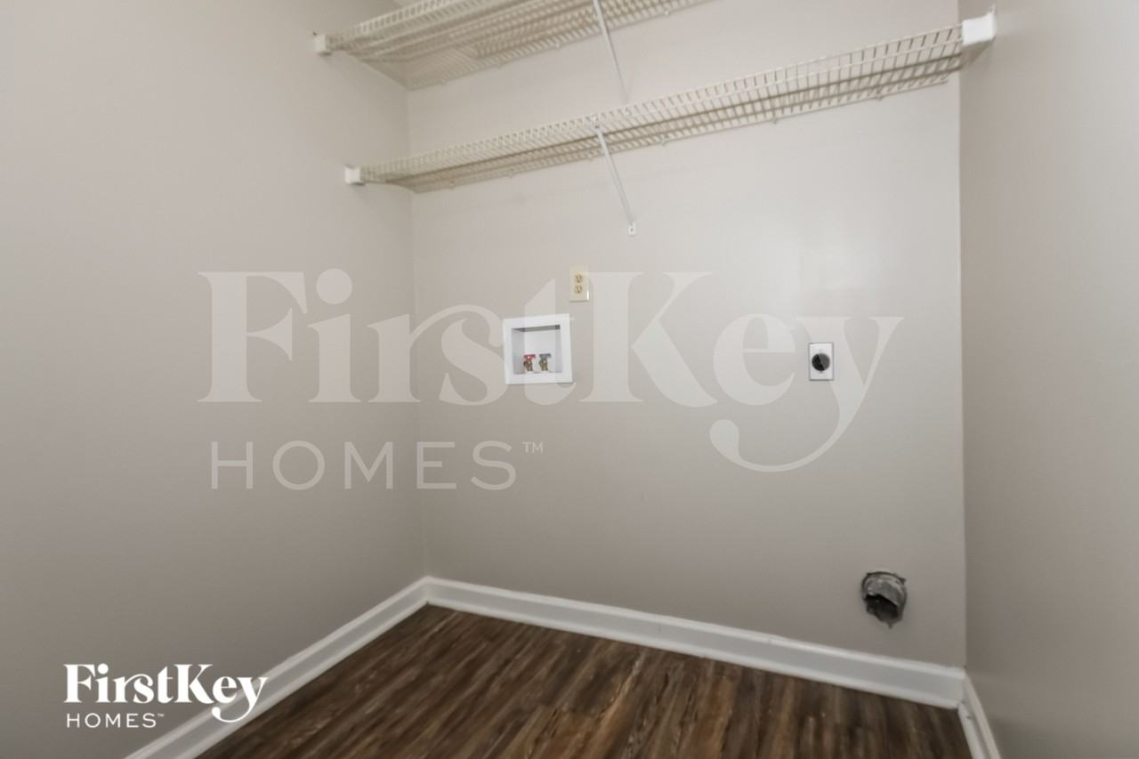 160 Danzid Dr - Photo 7 of 17