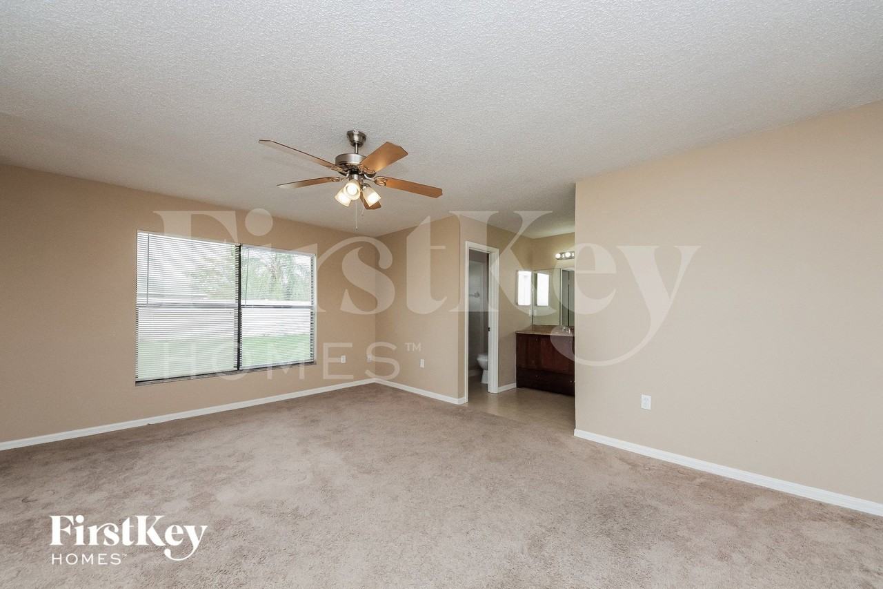 143 Dorchester Ct - Photo 7 of 15