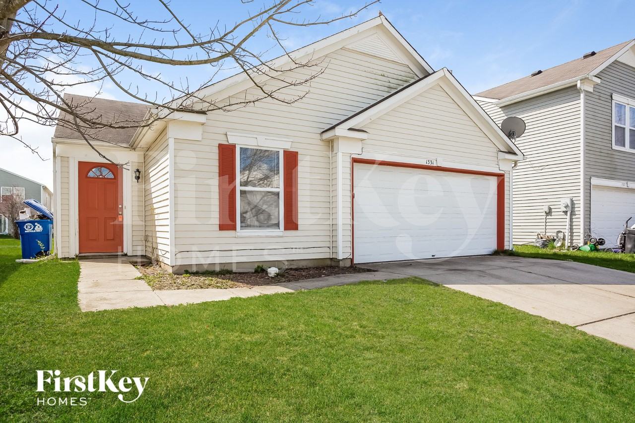 1331 Ellington Dr - Photo 3 of 16